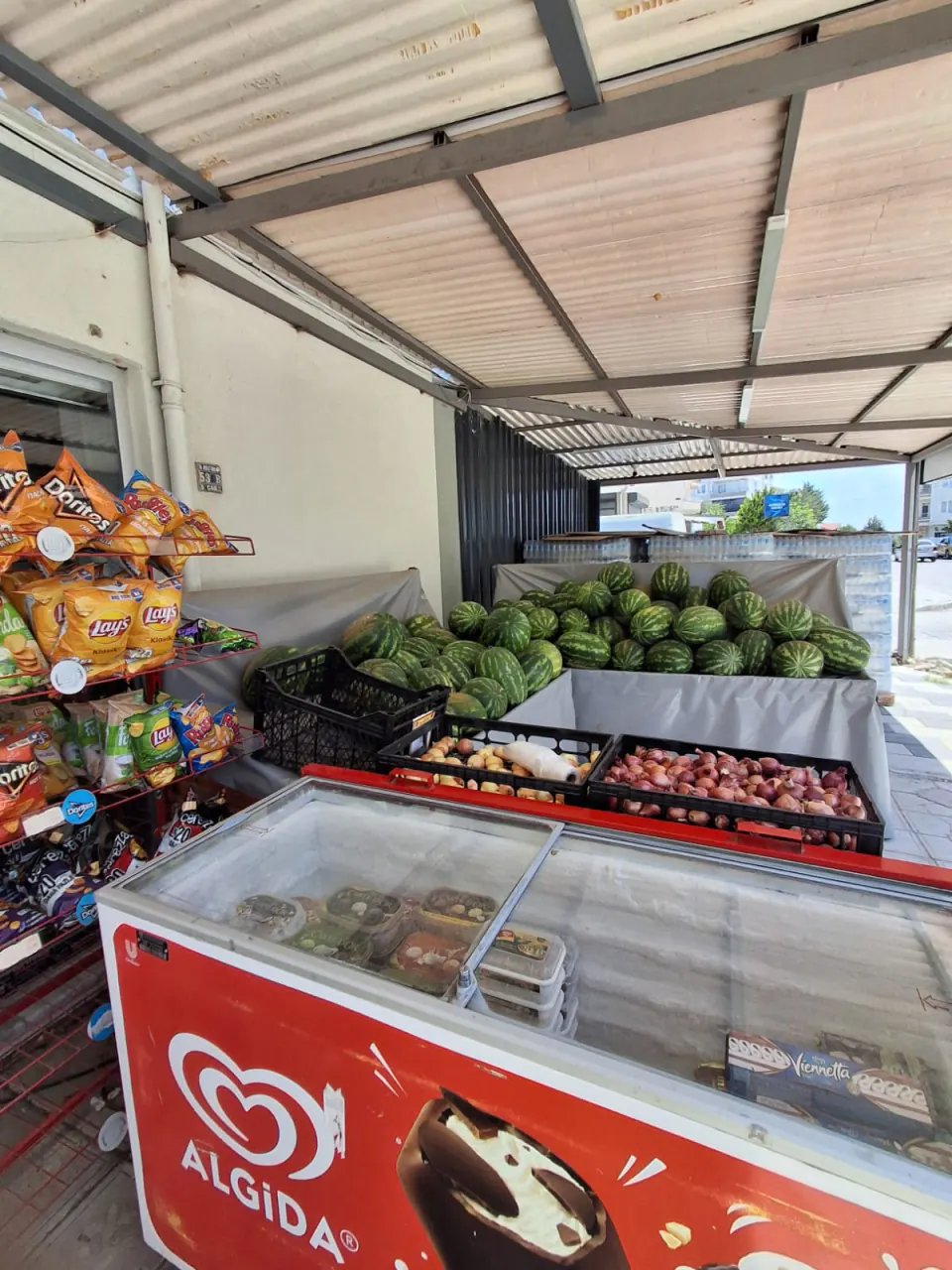 Bora Market mağaza fotoğrafı